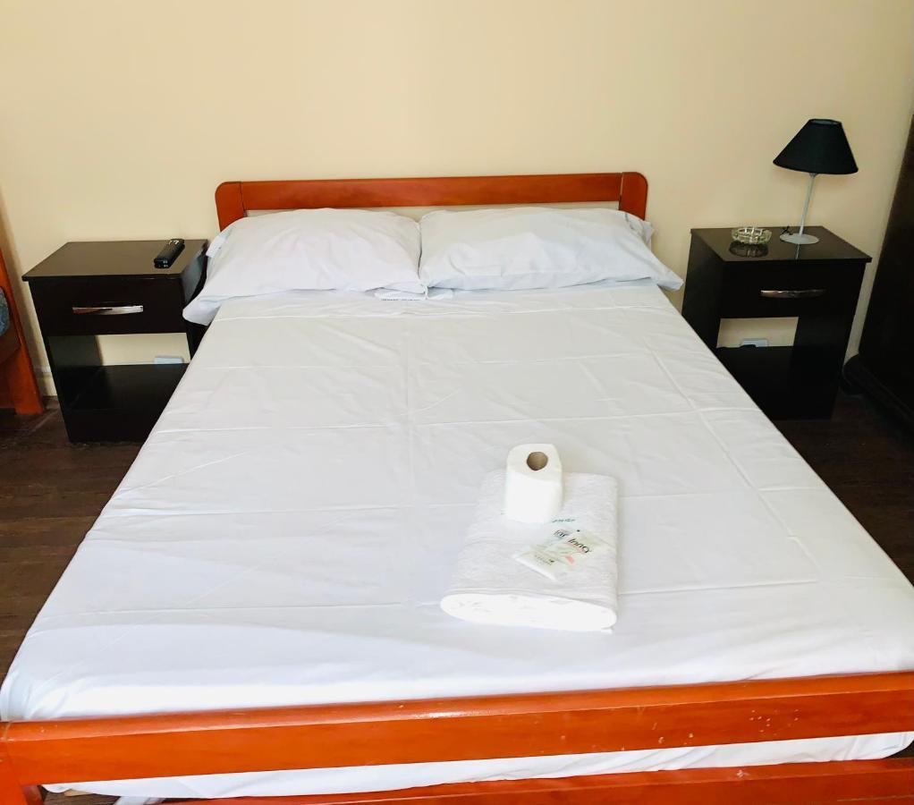 Hotel Atenas Buenos Aires Buitenkant foto
